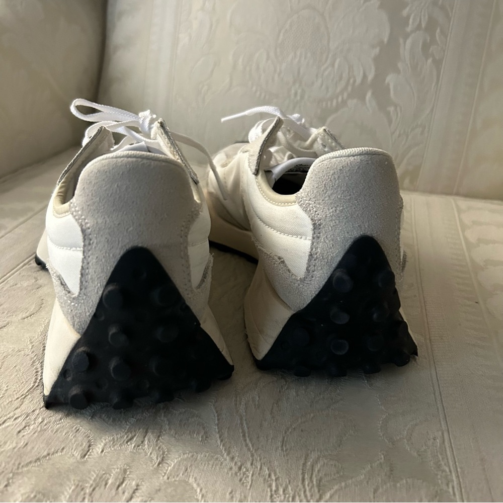 New Balance Retro 70s Style Sneakers 7.5 Low Profile Lace Up Casual Athletic - Picture 9 of 12